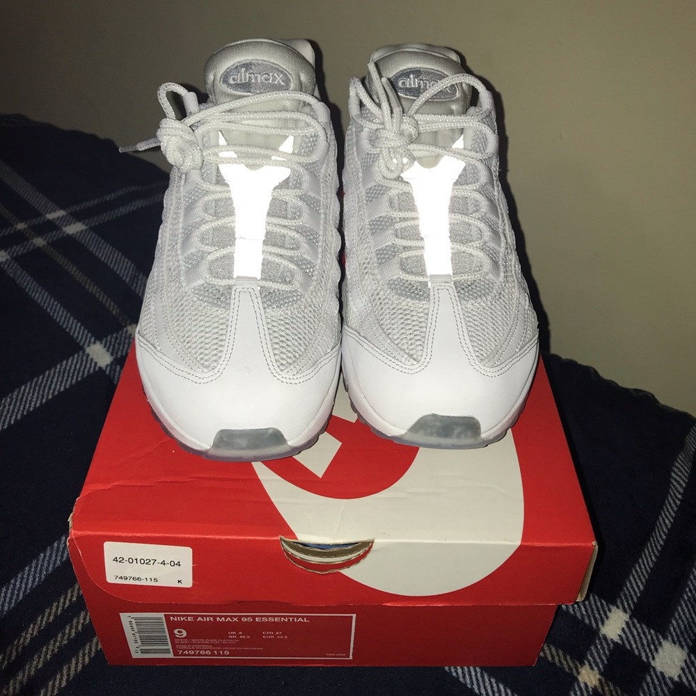 Nike Air Max 95 Essential